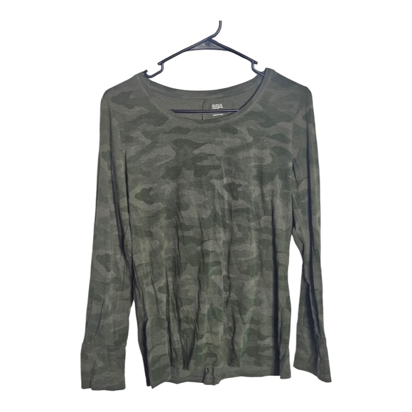 ★SOLD★ A.n.a: Green Camo Long Sleeve Top - Picture 1 of 6